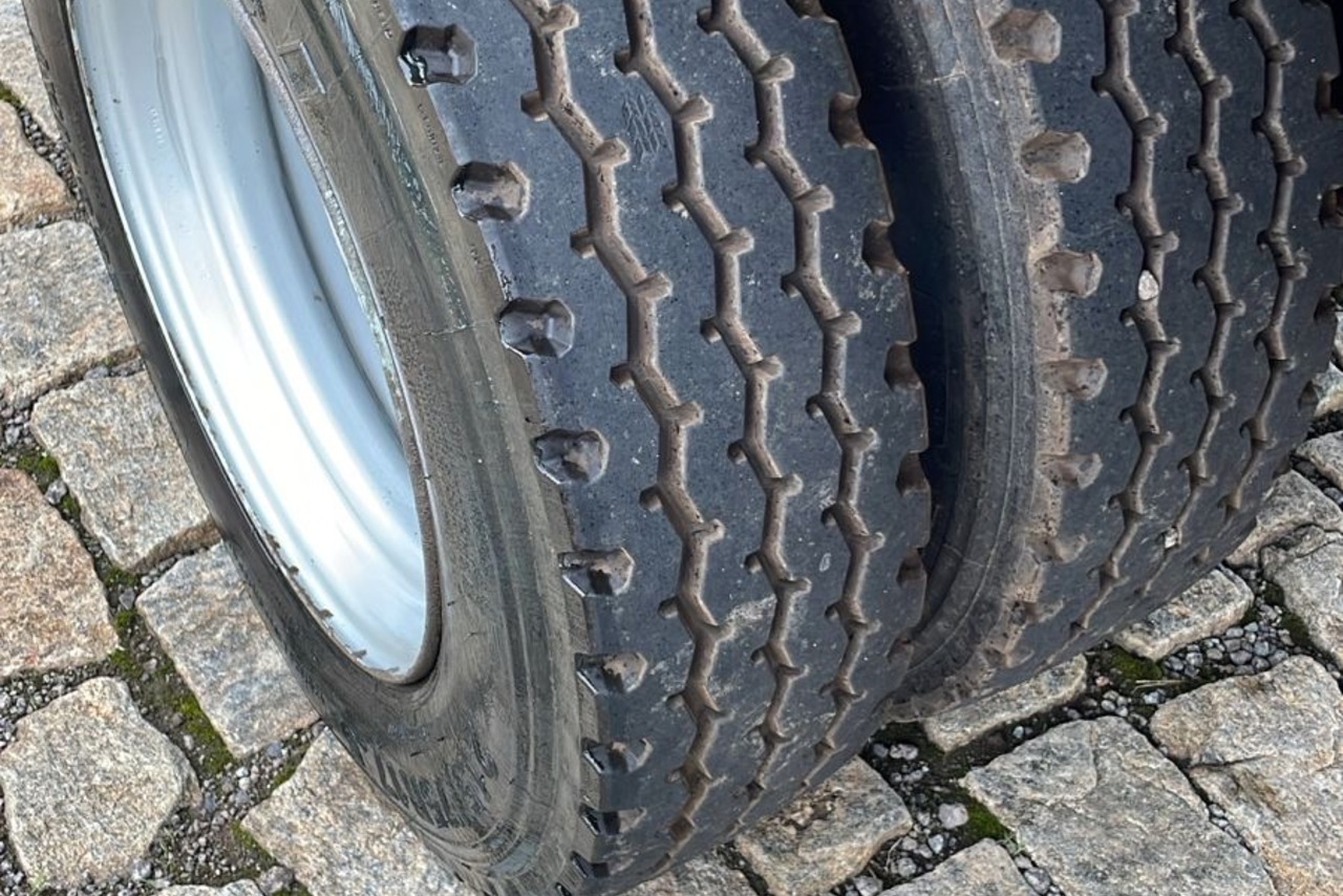 Volkswagen 8 160 - 13/13 10