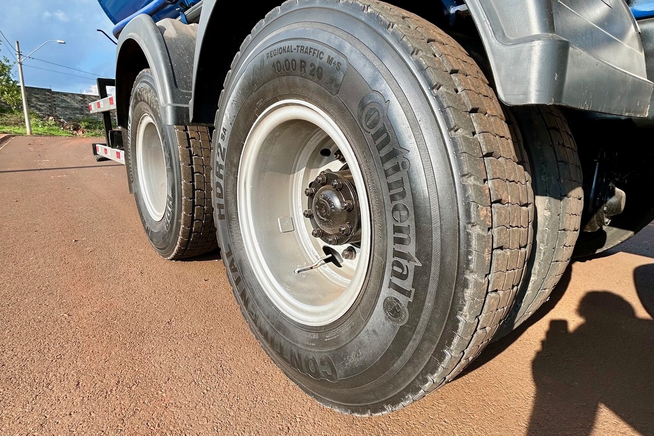 Volkswagen VW 31320 - 10/10 17