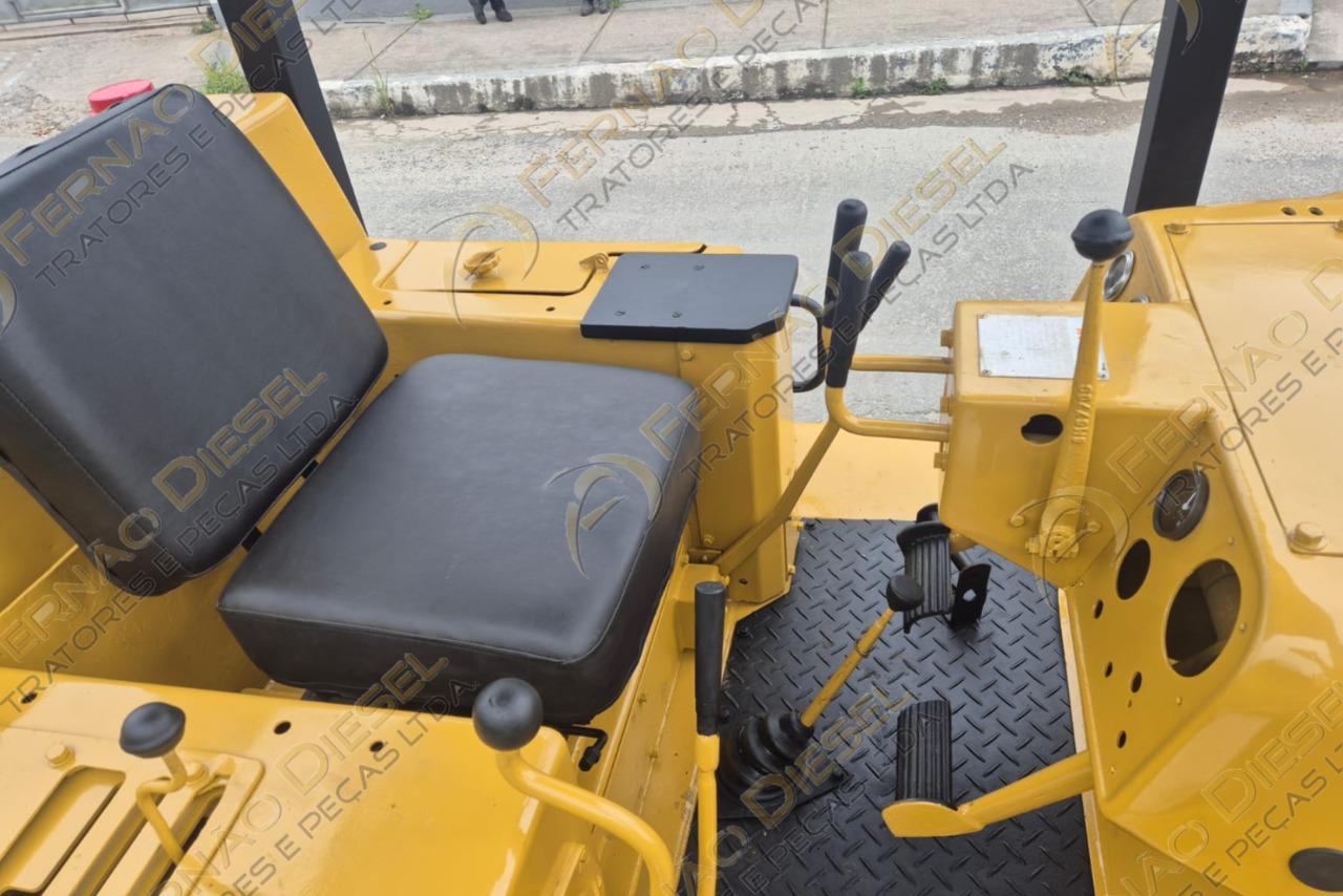 Caterpillar  D4 - 95/96 6