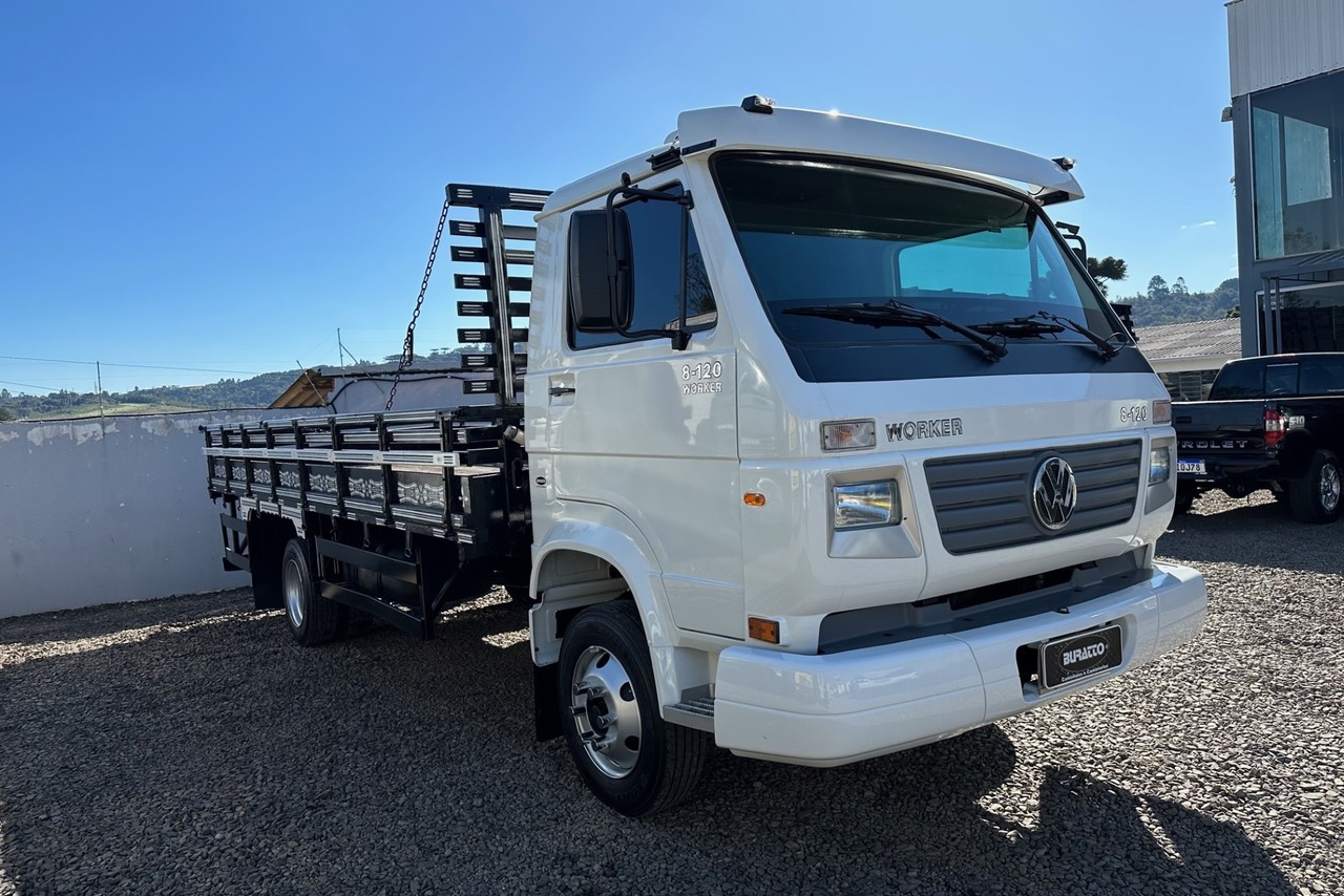 Volkswagen 8 120 - 10/10 3
