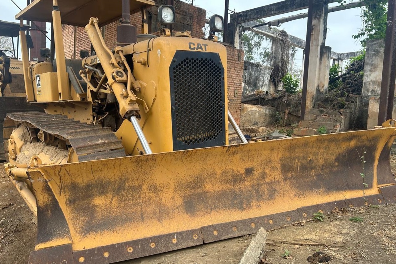 Caterpillar D4D - 77/77 7