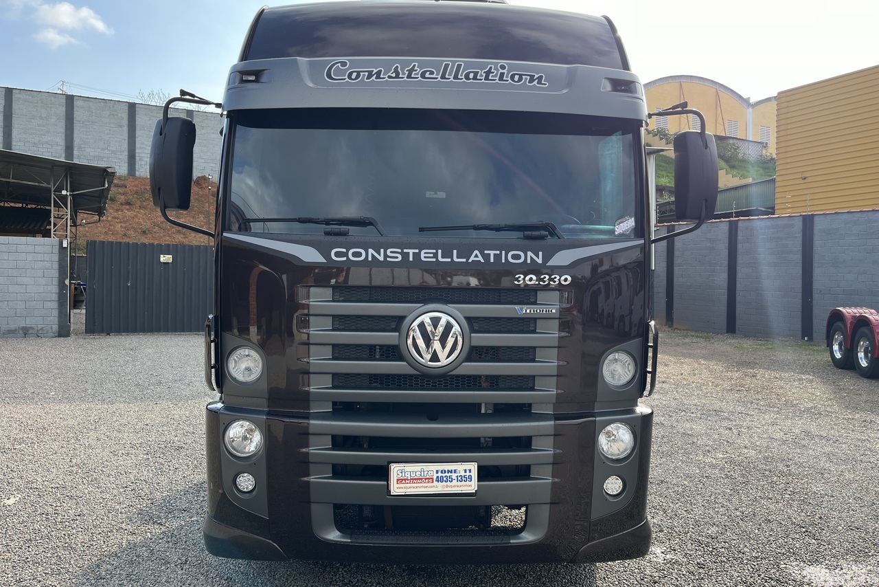 Volkswagen 30-330 Constellation 8x2 - 19/20 2