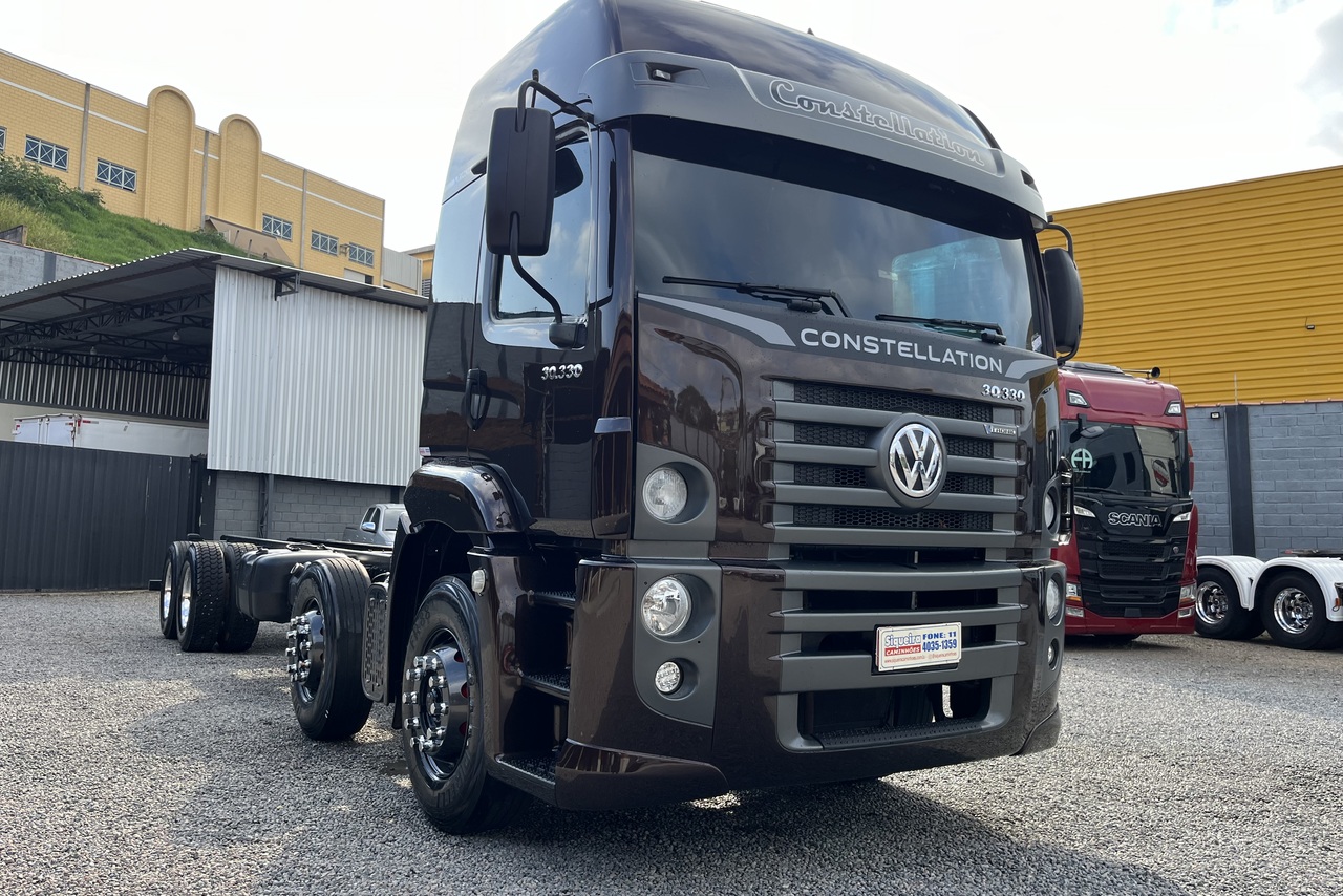 Volkswagen 30-330 Constellation 8x2 - 19/20 3