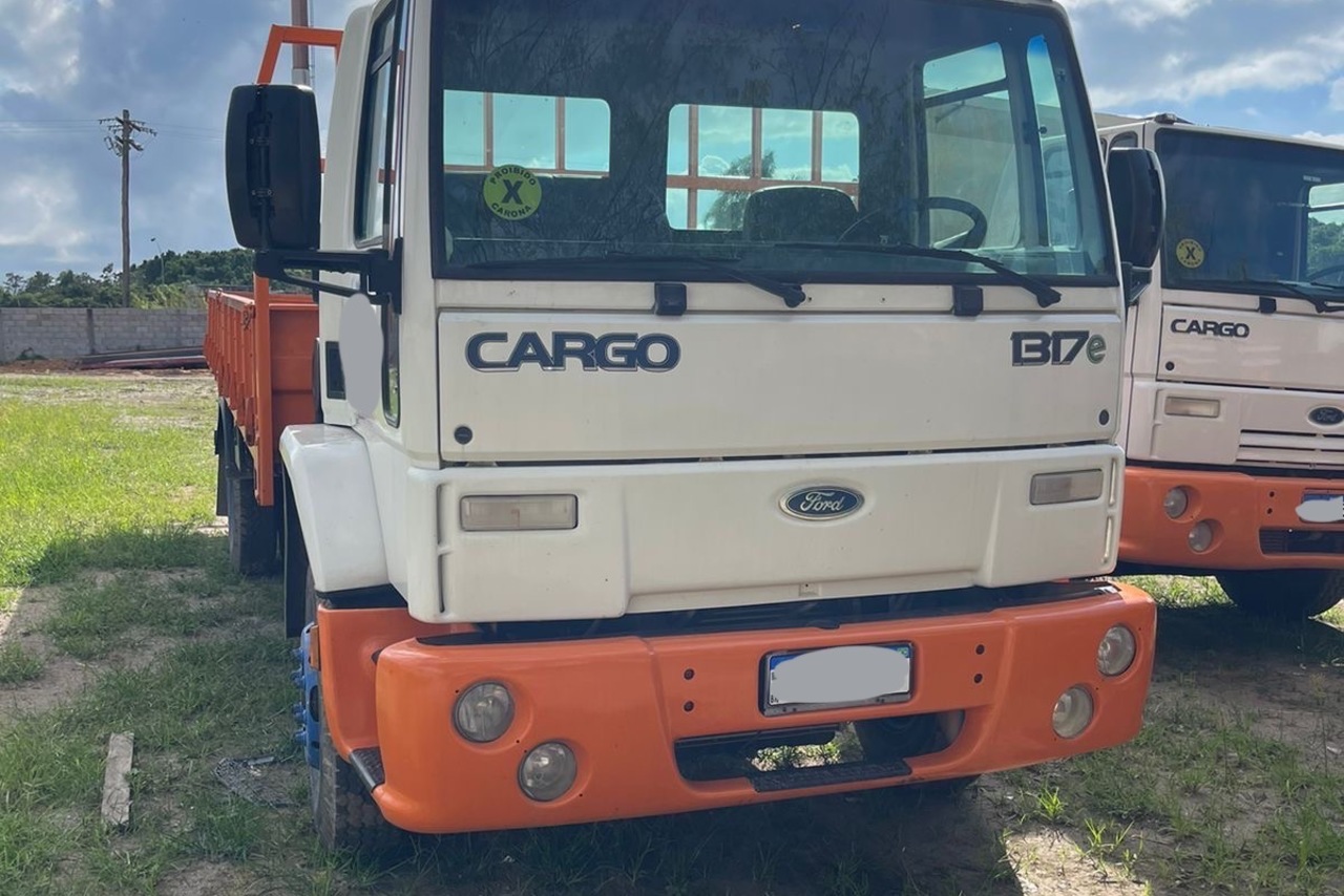 Ford Cargo1317 - 06/06 3