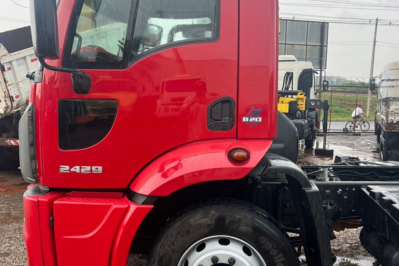 Ford Cargo2429 - 16/16 3