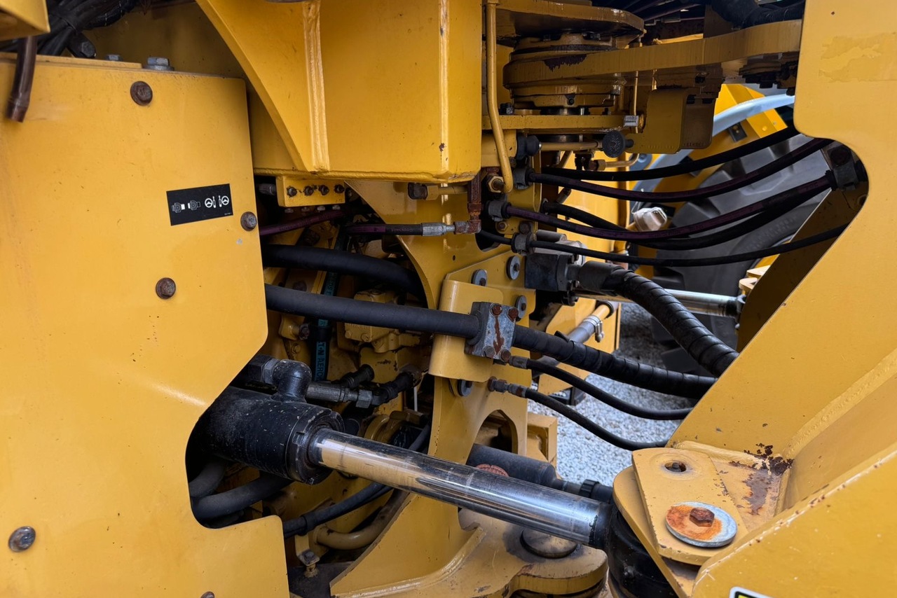Caterpillar  966L - 19/19 3