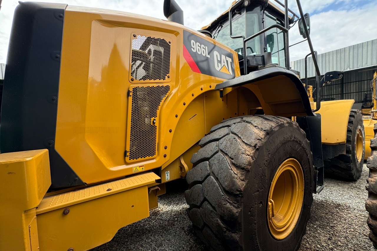 Caterpillar  966L - 19/19 8