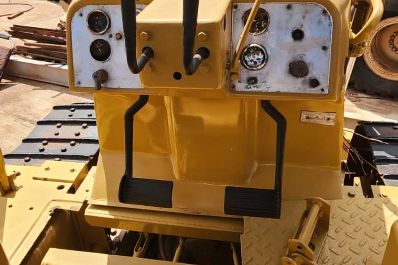 Caterpillar D6D - 84/84 4