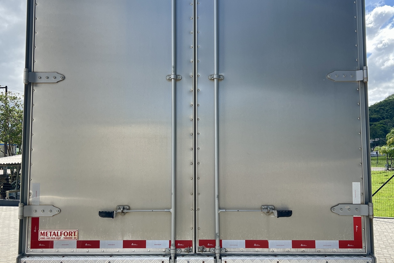 Volkswagen 10-160 E Delivery - 14/14 9