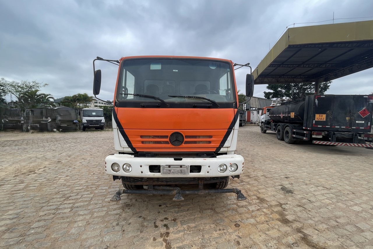 Mercedes Benz Atego 2423 - 04/04 7