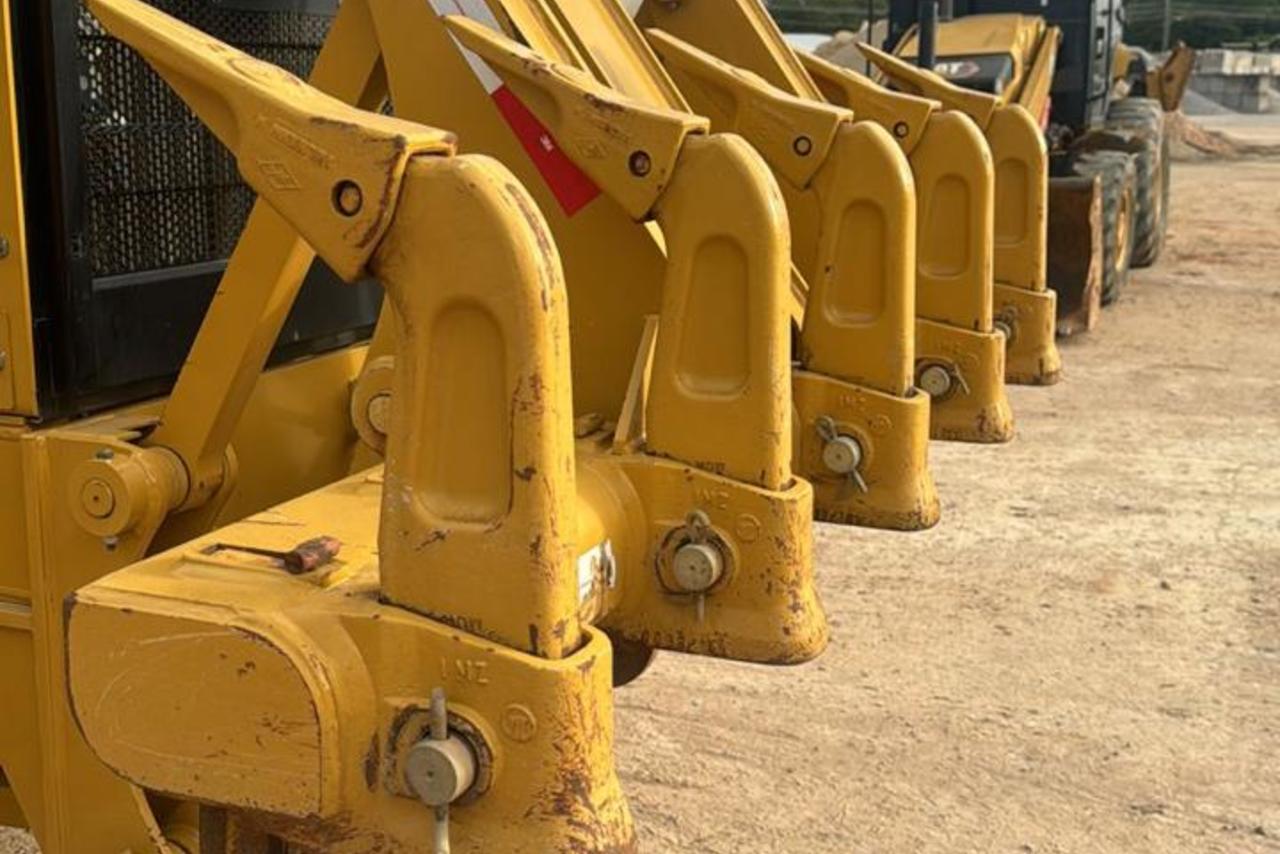 Caterpillar 140K - 23/23 2