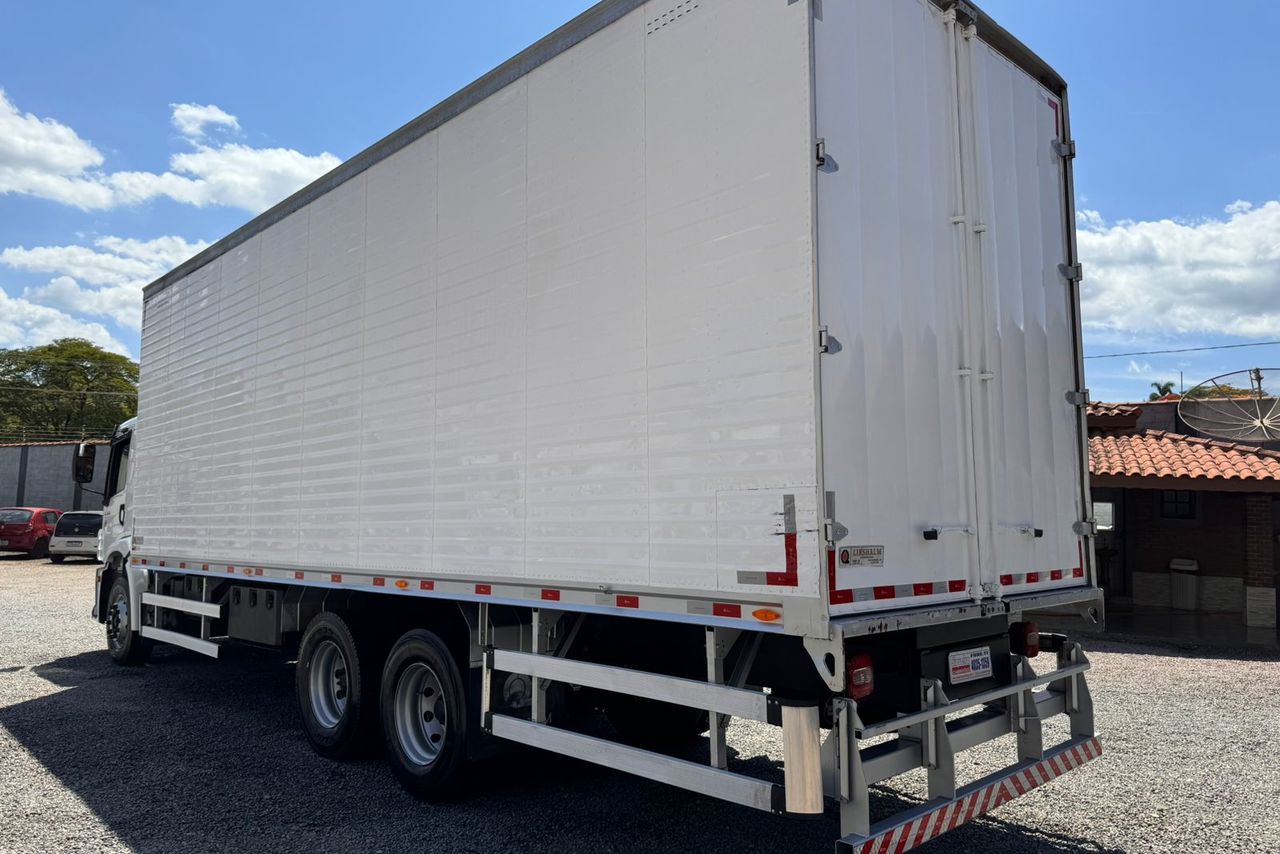 Volkswagen 24-280 E Constellation 6x2 - 22/23 5