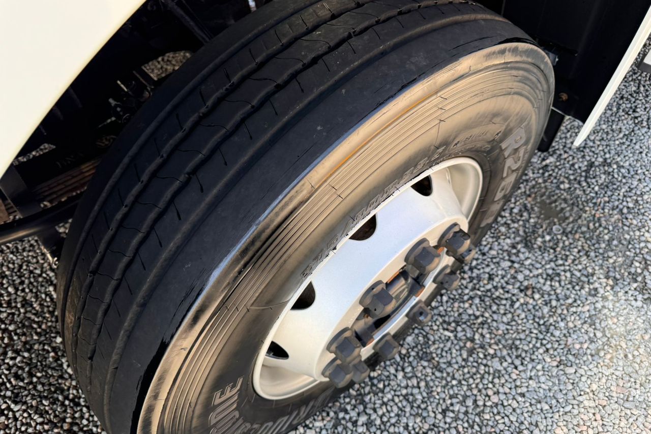 Volkswagen 24-280 E Constellation 6x2 - 22/23 7