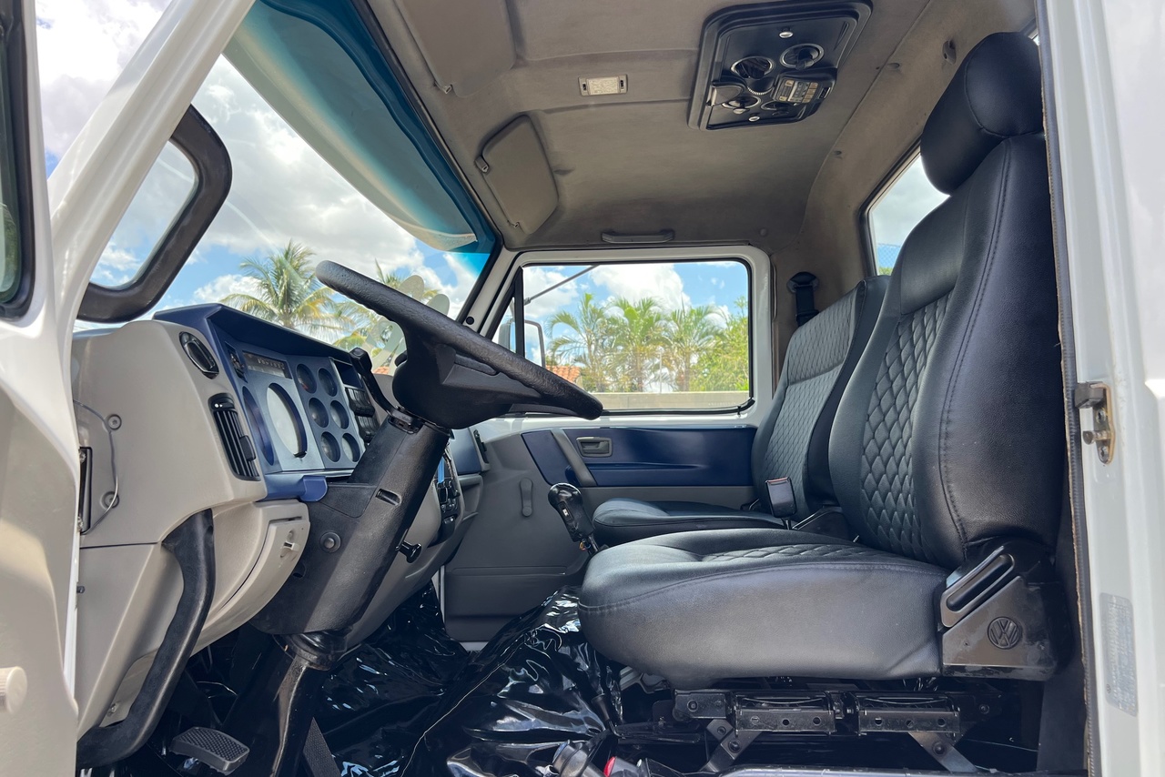 Volkswagen 15-180 E Constellation - 06/06 2