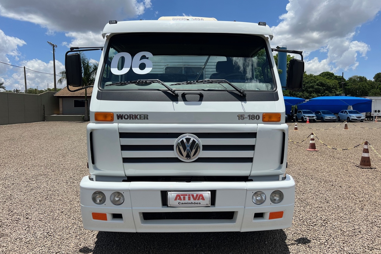 Volkswagen 15-180 E Constellation - 06/06 6