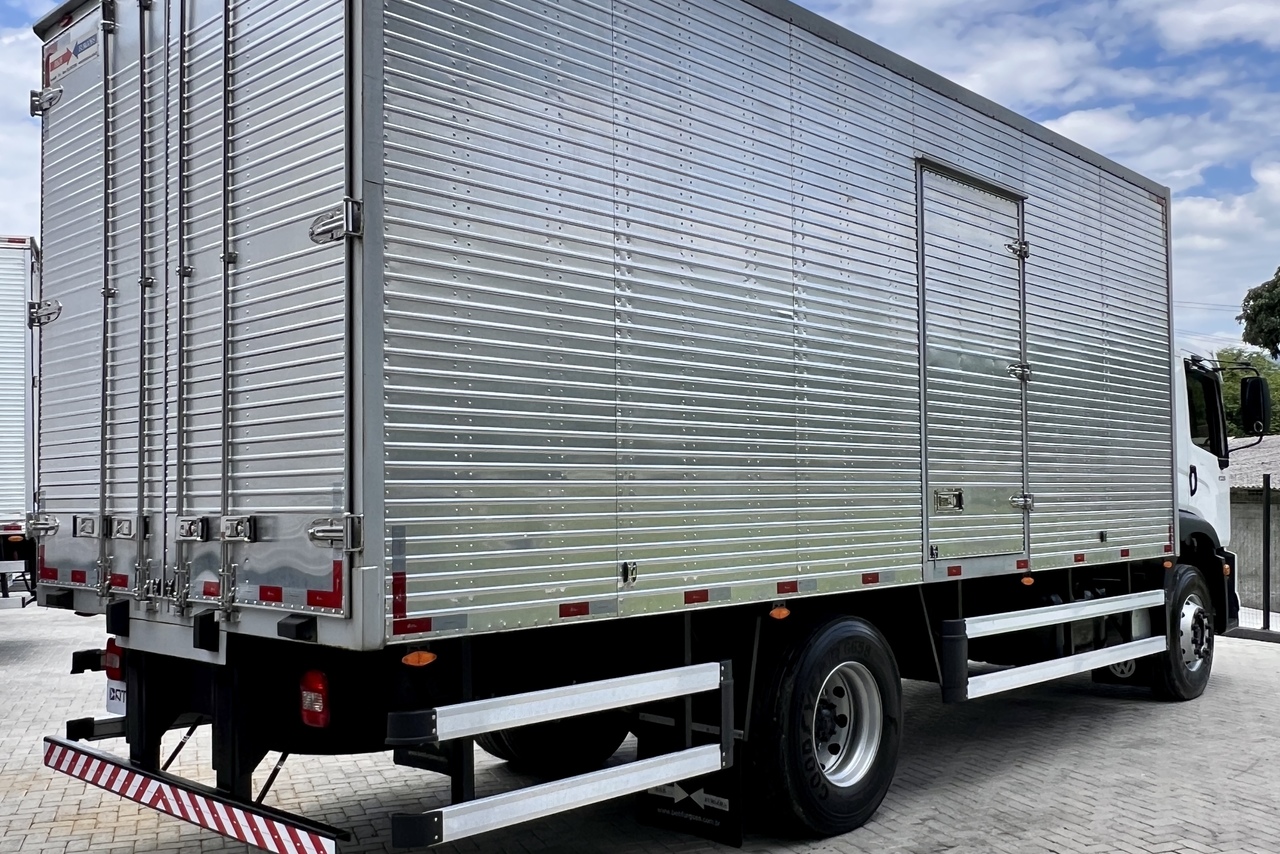 Volkswagen 17-230 Worker (diesel) (e5) - 22/23 8