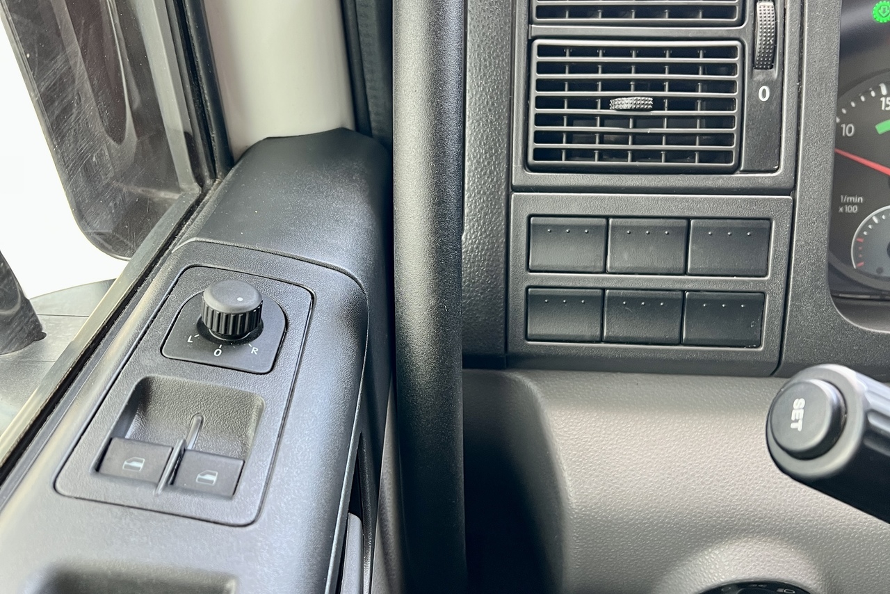 Volkswagen 17-230 Worker (diesel) (e5) - 22/23 12