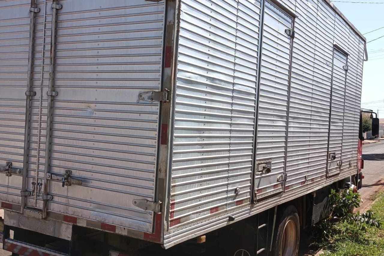Mercedes Benz MB 1418 - 07/08 3