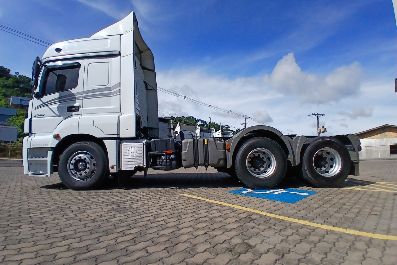 Mercedes Benz Axor 2544 - 21/21 7