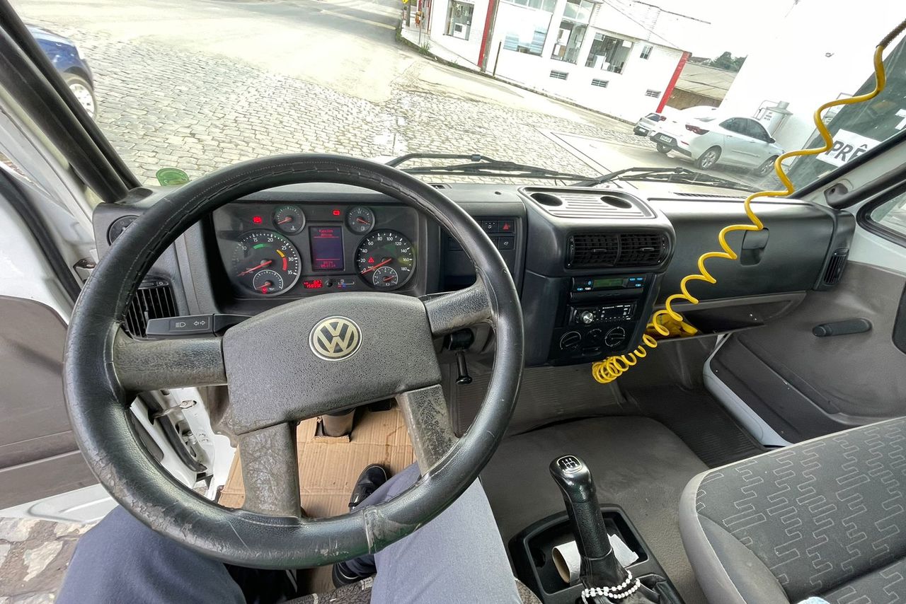 Volkswagen 8 160 - 12/12 8