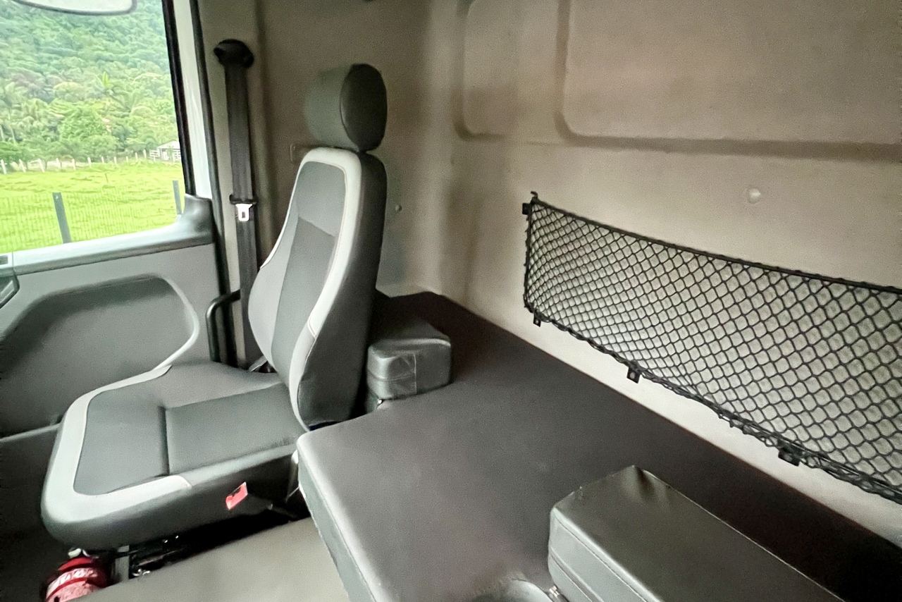 Volkswagen 24-280 E Constellation 6x2 - 22/23 12