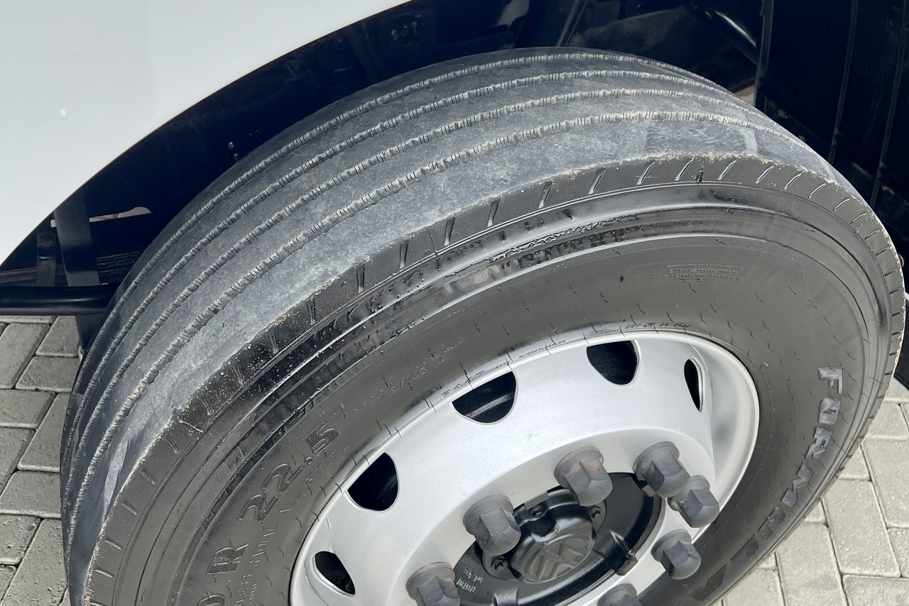 Volkswagen 24-280 E Constellation 6x2 - 22/23 13