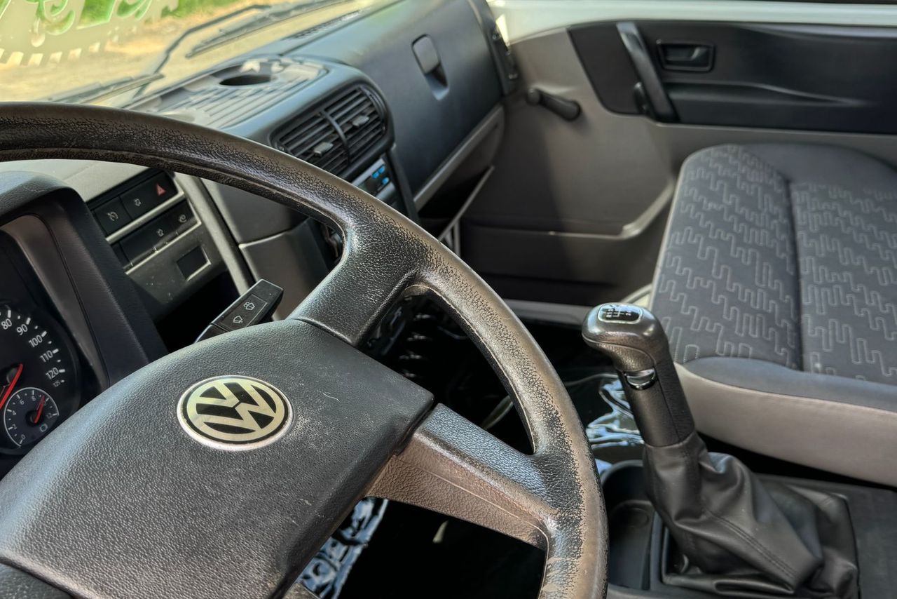 Volkswagen 17-190 E Constellation - 12/13 9