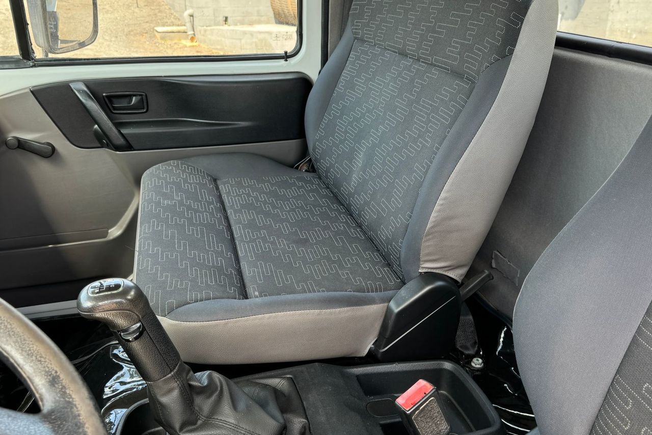 Volkswagen 17-190 E Constellation - 12/13 17