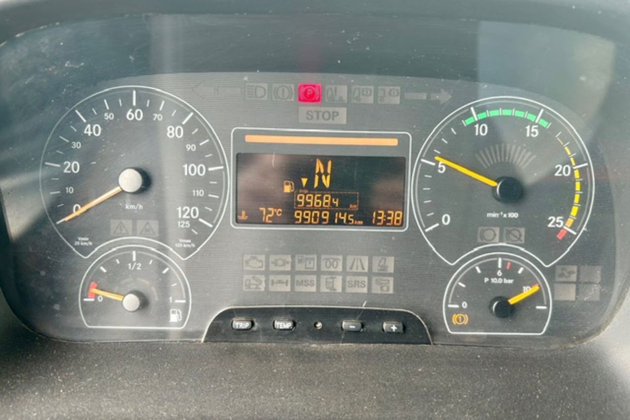 Mercedes Benz Axor 2544 - 11/11 11