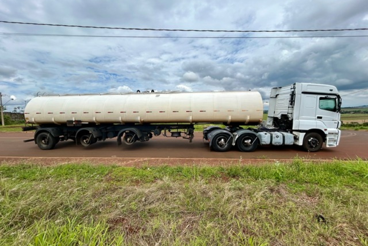 Mercedes Benz Axor 2544 - 11/11 12