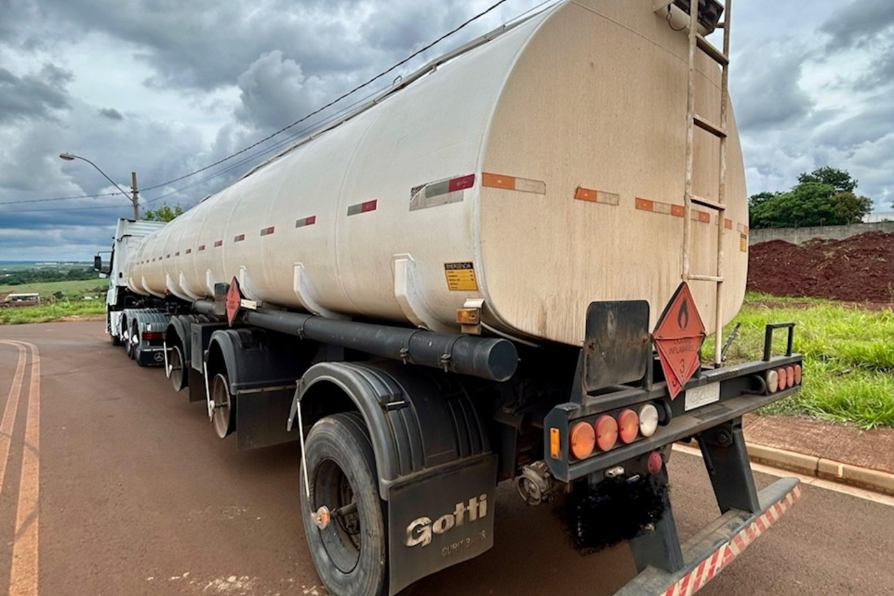 Mercedes Benz Axor 2544 - 11/11 16