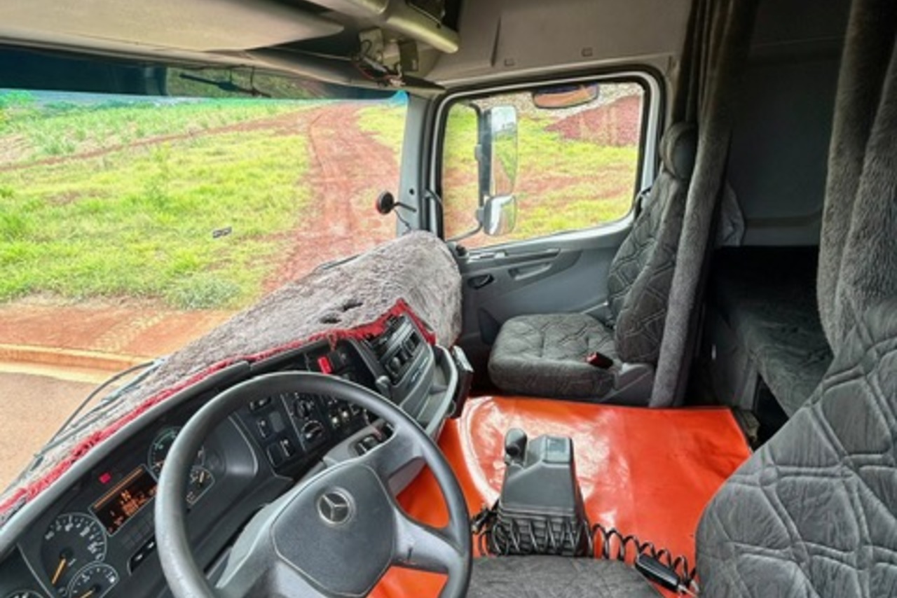Mercedes Benz Axor 2544 - 11/11 17