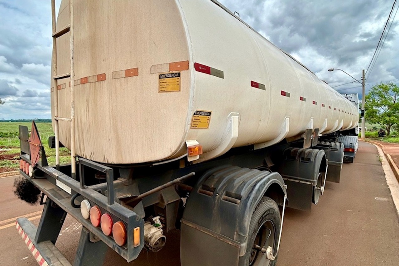 Mercedes Benz Axor 2544 - 11/11 19
