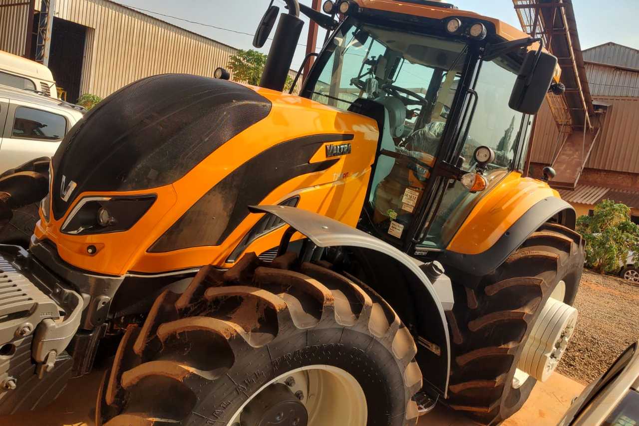 Valtra Outros - 22/22 8