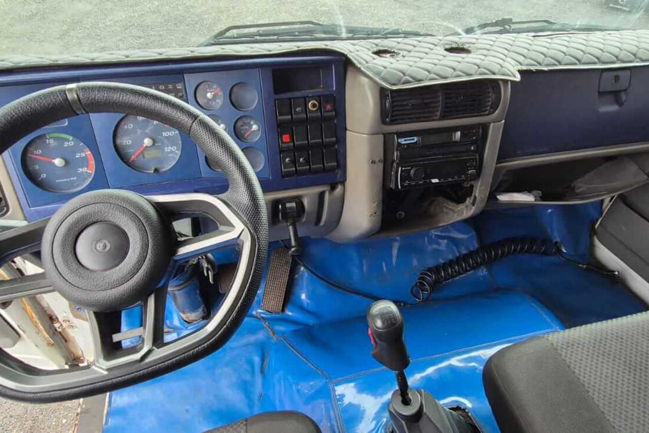 Volkswagen 24 220 - 06/06 13
