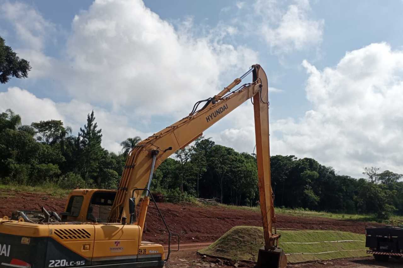 Hyundai R220 LC - 13/13 2