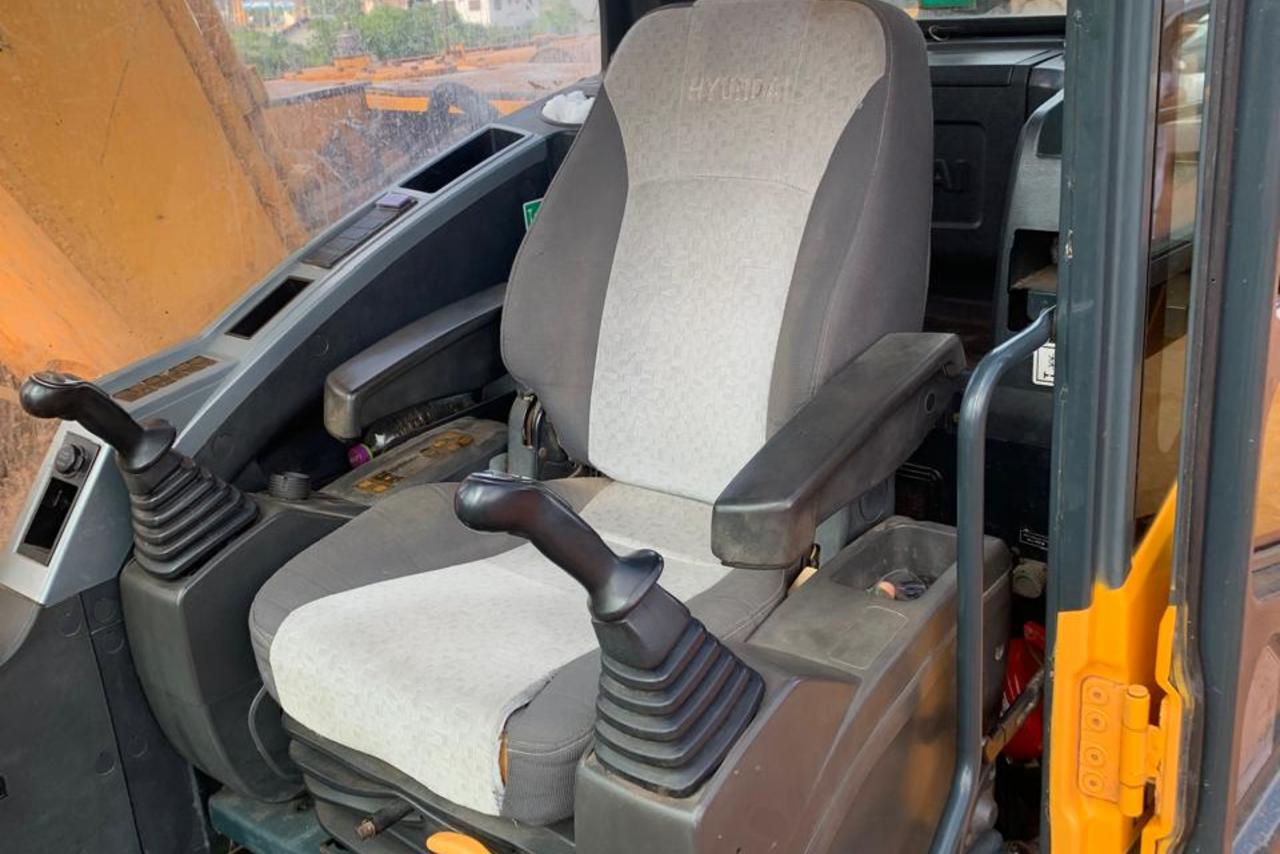 Hyundai R220 LC - 13/13 6