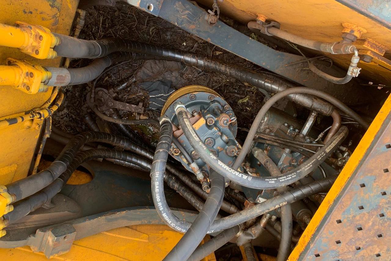 Hyundai R220 LC - 13/13 15