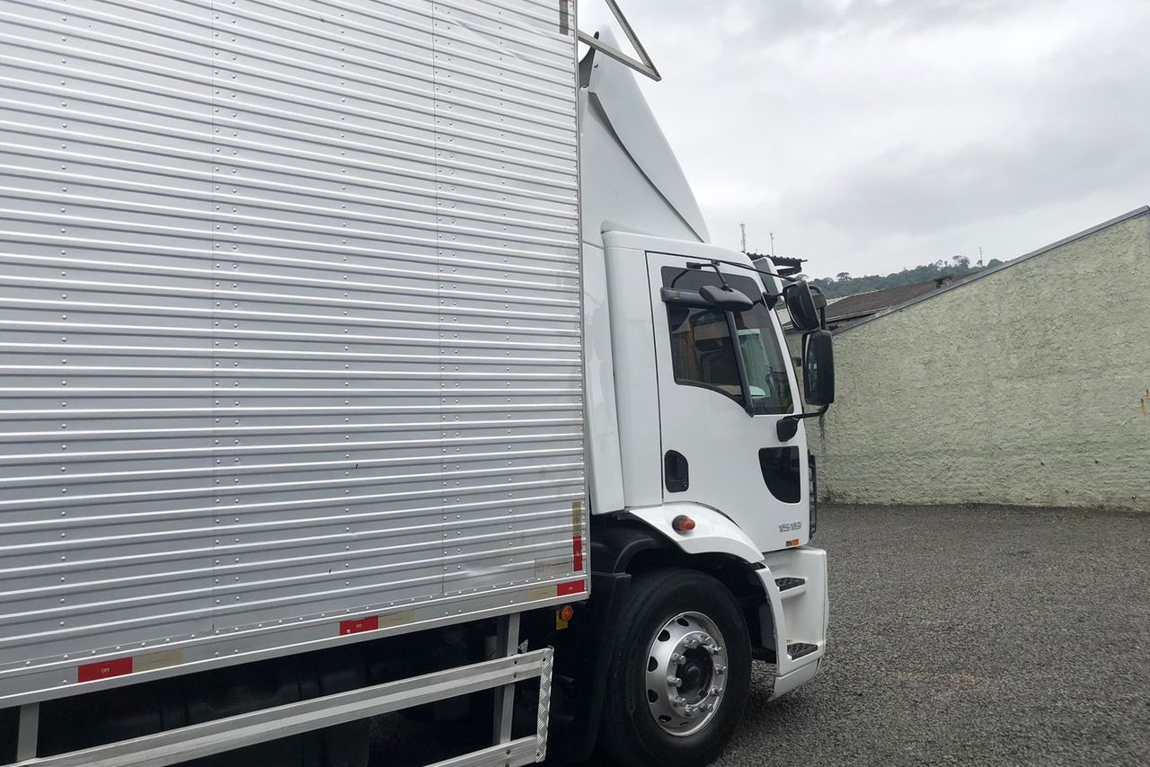 Ford Cargo 1519 - 18 6