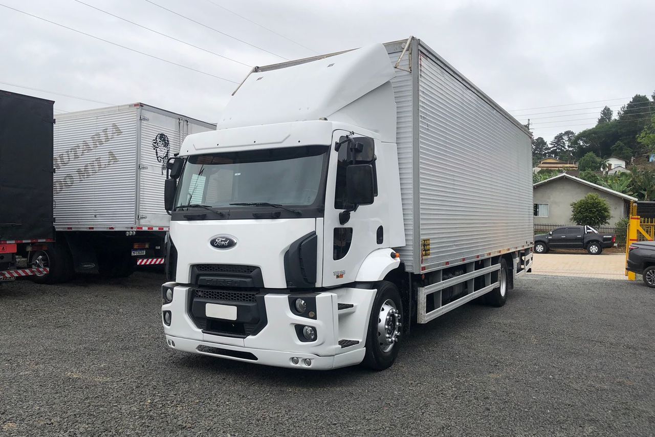 Ford Cargo 1519 - 18 10