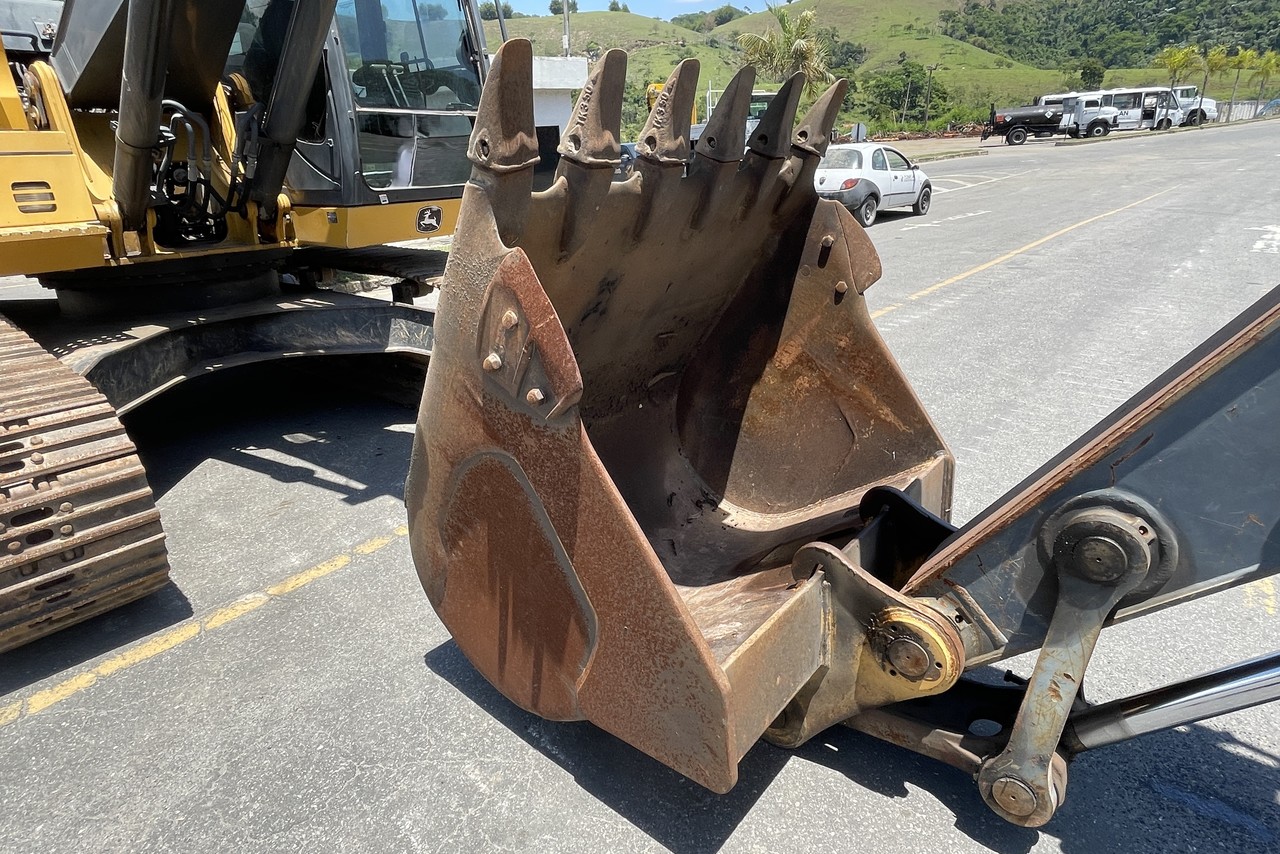 John Deere 210G LC - 13/13 17