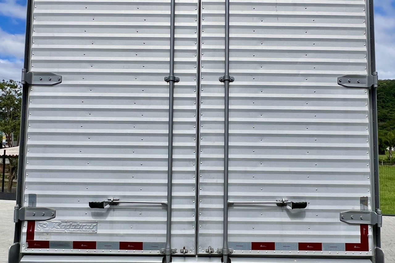 Volkswagen 10-160 E Delivery - 15/16 3