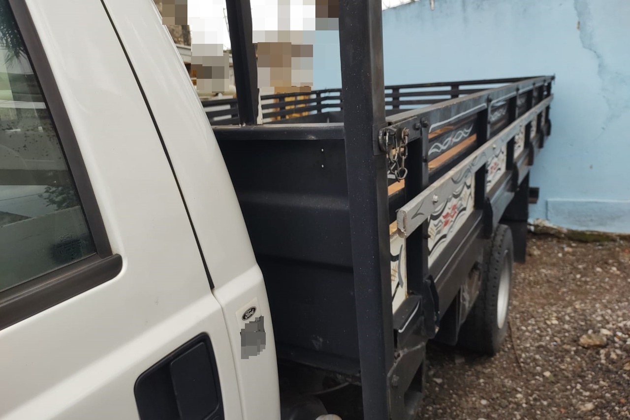 Ford F4000 - 17/18 11
