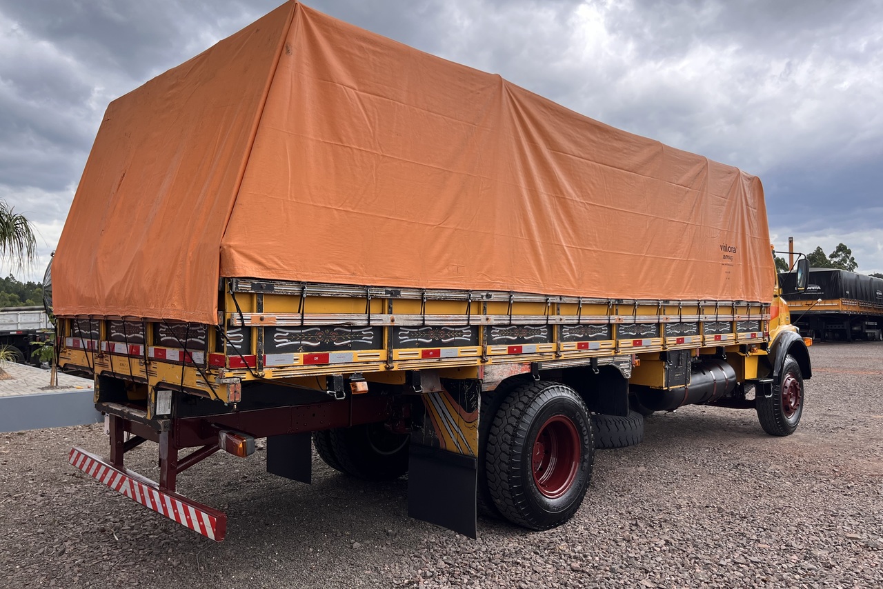 Mercedes Benz MB 1513 - 82/82 4