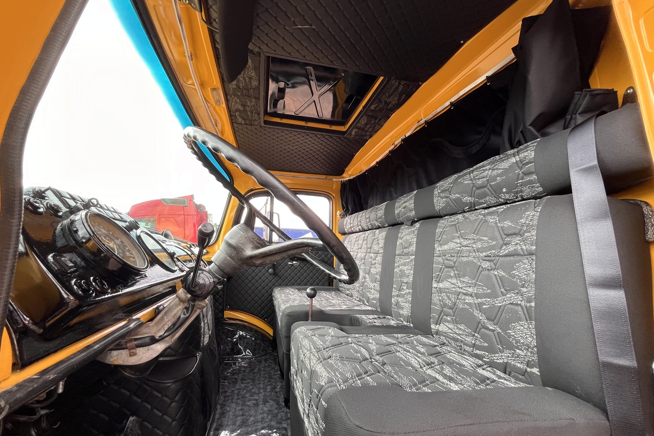 Mercedes Benz MB 1513 - 82/82 8