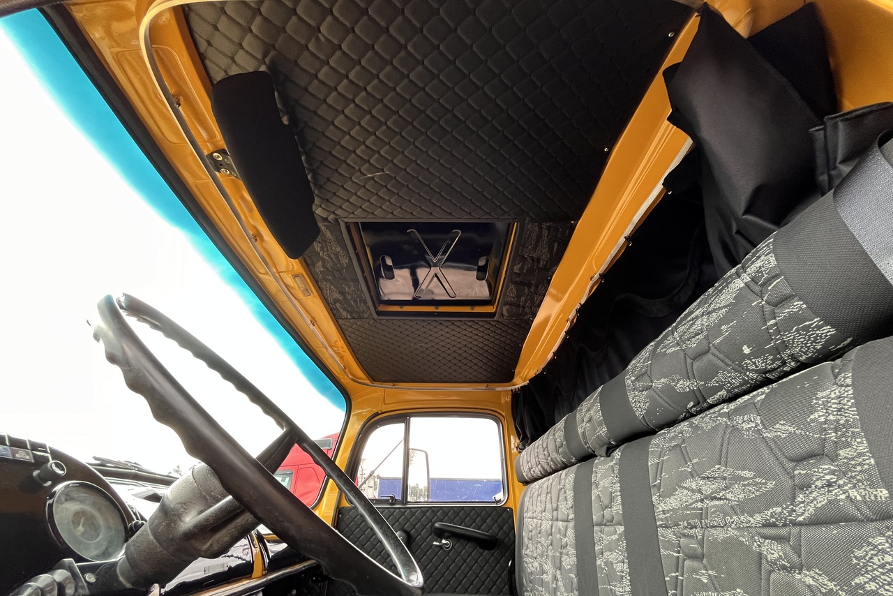 Mercedes Benz MB 1513 - 82/82 9