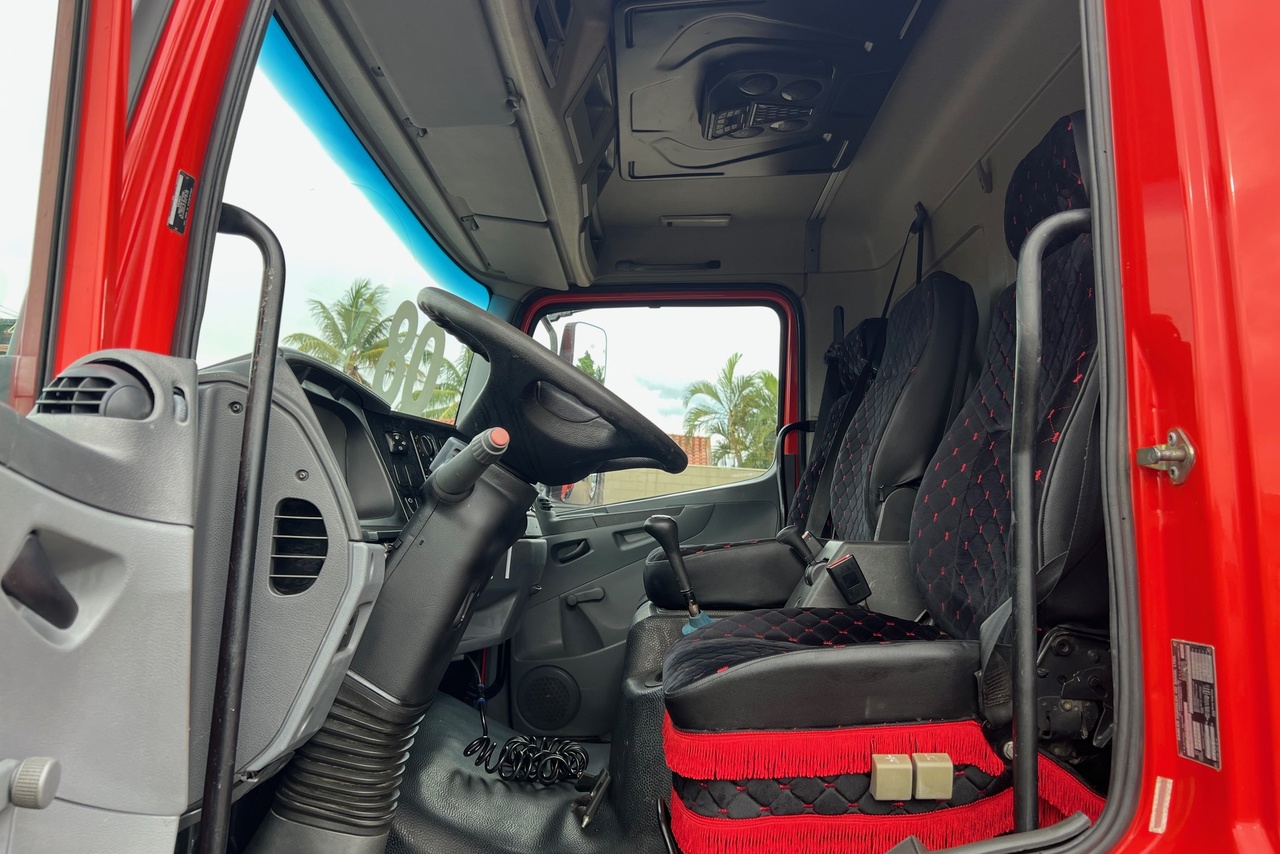Mercedes Benz MB 1718 - 07/08 5