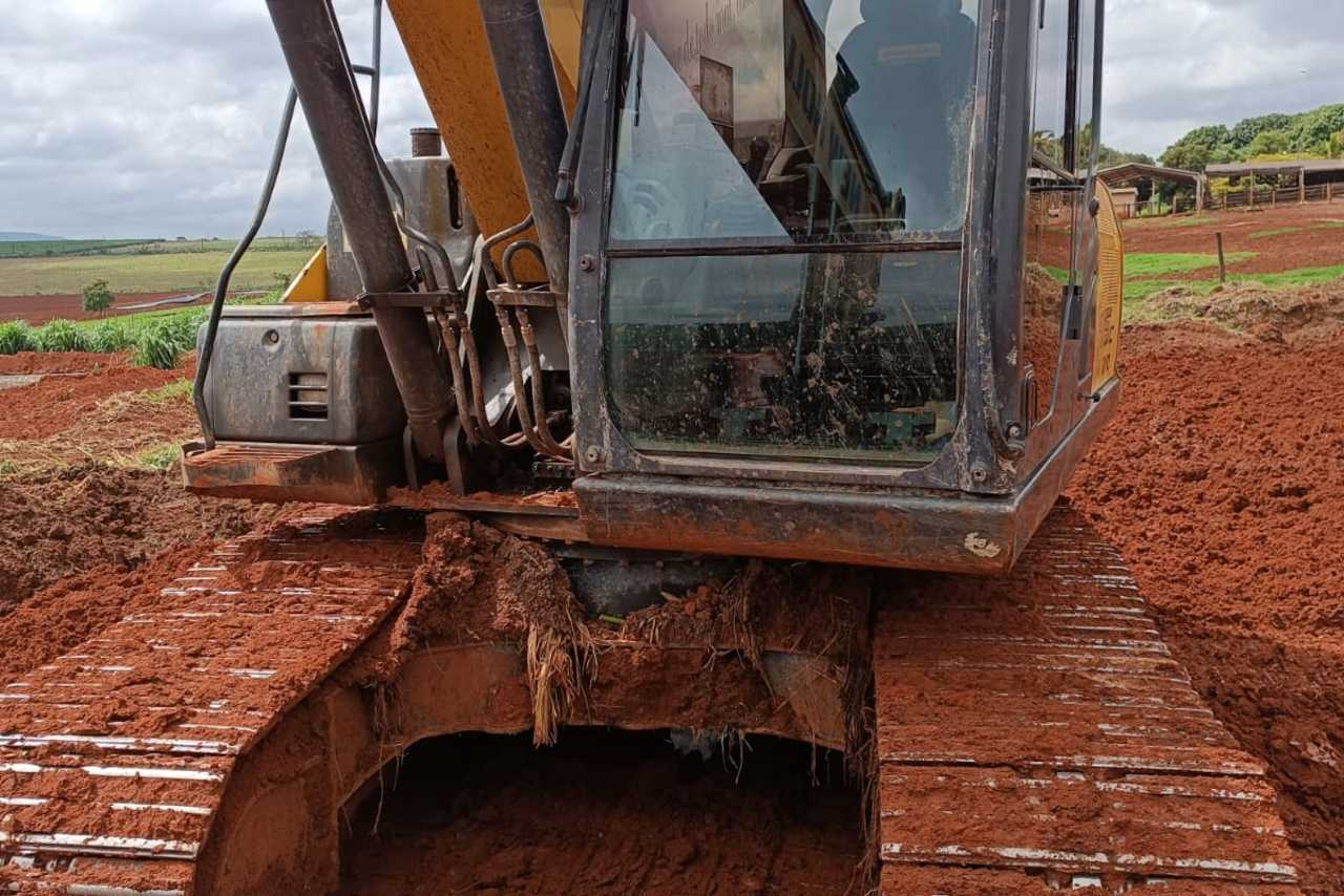 New Holland E175 - 18/18 3