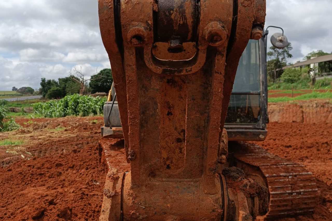 New Holland E175 - 18/18 8