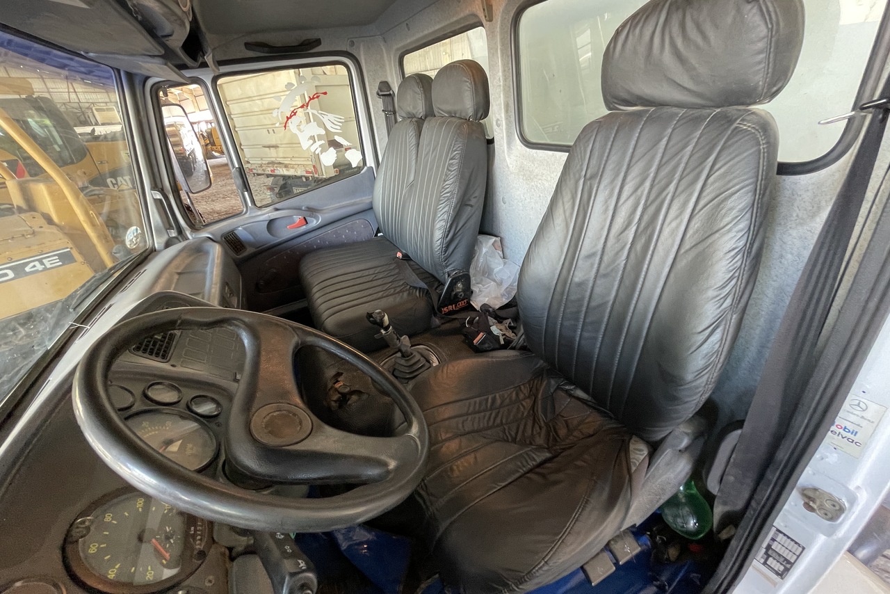 Mercedes Benz MB 1718 - 09/09 7